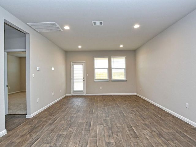 610 Roaring Fork LN, Bastrop, TX 78602