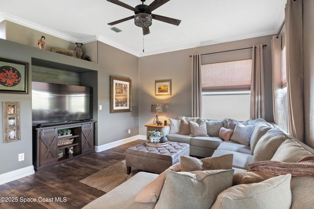 663 Sheridan Woods Drive, Melbourne, FL 32904