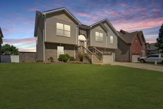 1213 Chinook Cir, Clarksville, TN 37042