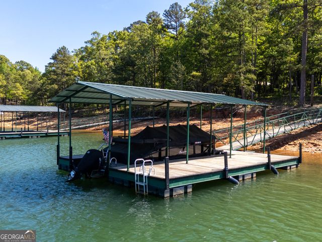 202 Forest Circle, Hartwell, GA 30643