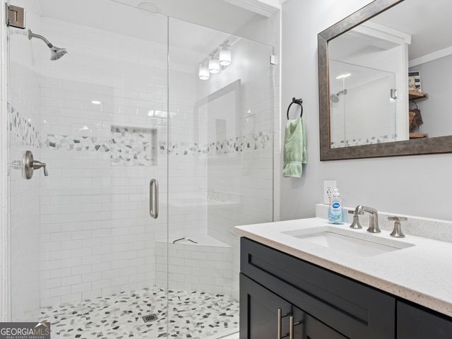 202 Forest Circle, Hartwell, GA 30643