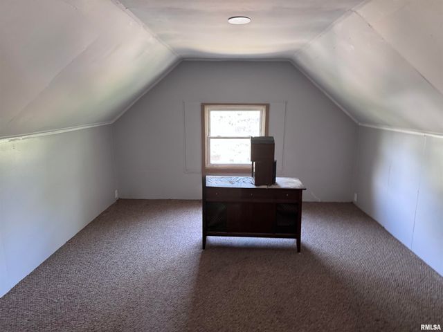 1808 W BRADLEY Avenue, Peoria, IL 61606