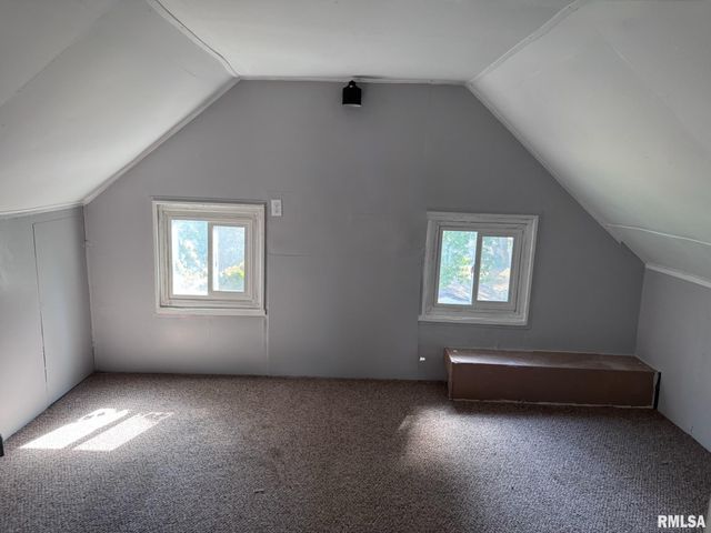 1808 W BRADLEY Avenue, Peoria, IL 61606