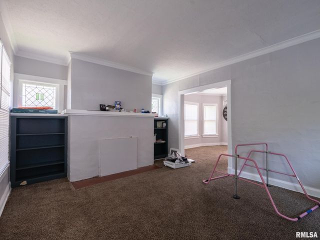 1808 W BRADLEY Avenue, Peoria, IL 61606
