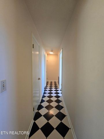 1733 knoxville Hwy, Wartburg, TN 37887