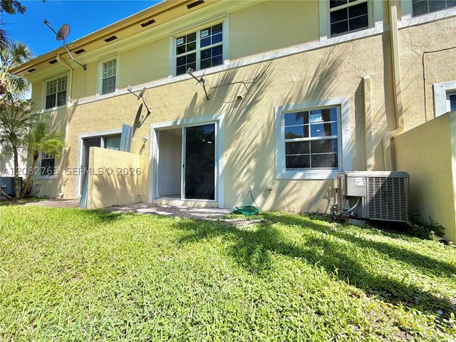 8452 SW 29th St 105, Miramar, FL 33025