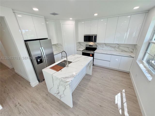 8452 SW 29th St 105, Miramar, FL 33025