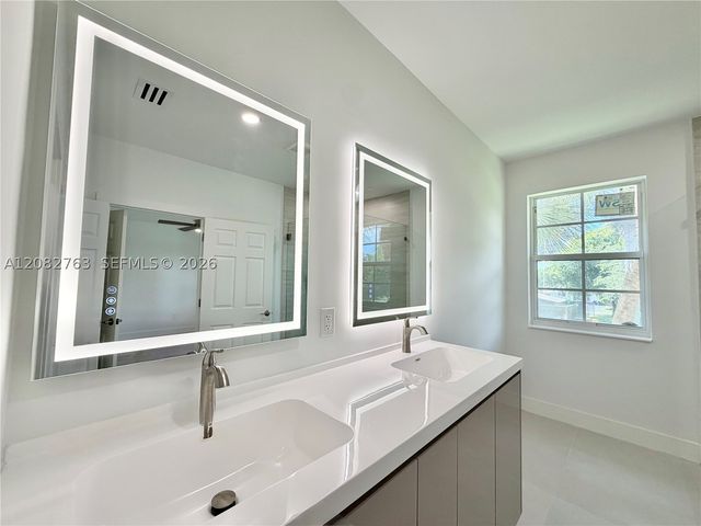 8452 SW 29th St 105, Miramar, FL 33025
