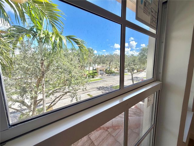 8452 SW 29th St 105, Miramar, FL 33025