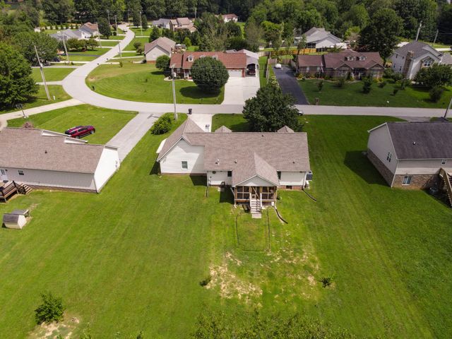 2714 Park West Dr, Cookeville, TN 38501