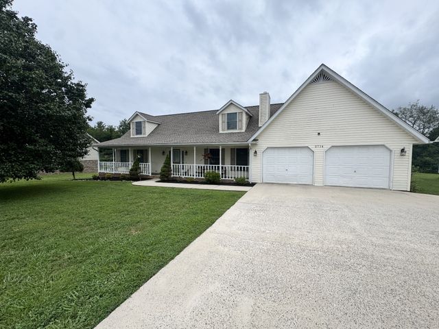 2714 Park West Dr, Cookeville, TN 38501