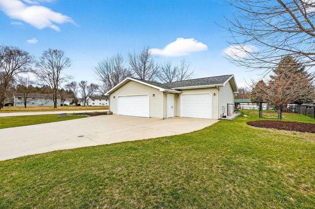 204 Westcott Street, Pardeeville, WI 53954