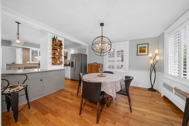 8 Chestnut St, Andover, MA 01810