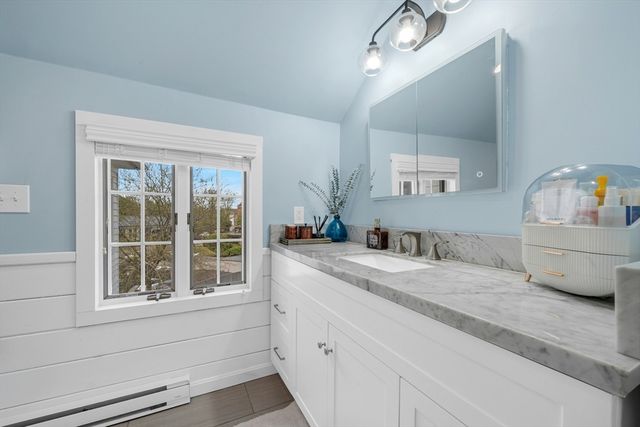 8 Chestnut St, Andover, MA 01810