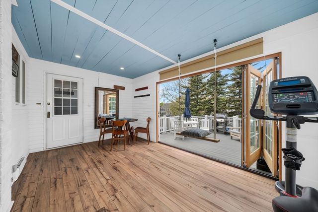 8 Chestnut St, Andover, MA 01810