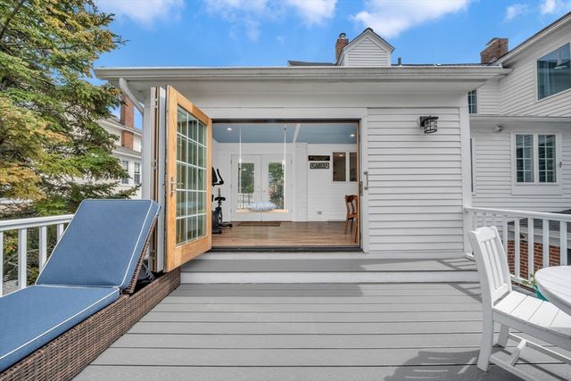 8 Chestnut St, Andover, MA 01810