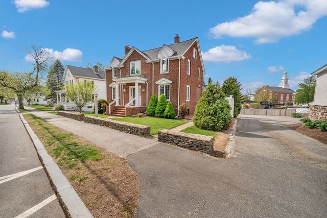 8 Chestnut St, Andover, MA 01810