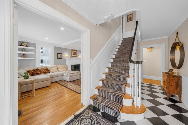 8 Chestnut St, Andover, MA 01810