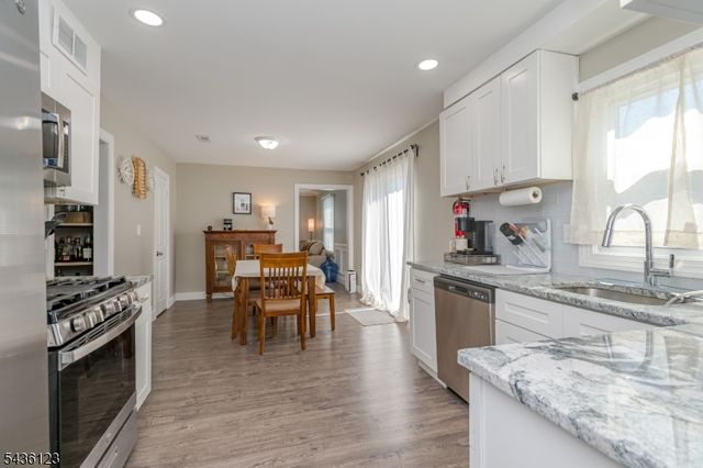 60 Midvale Ln, Willingboro Twp., NJ 08046