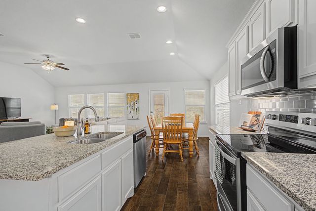 11701 Silver Queen Drive, Aubrey, TX 76227