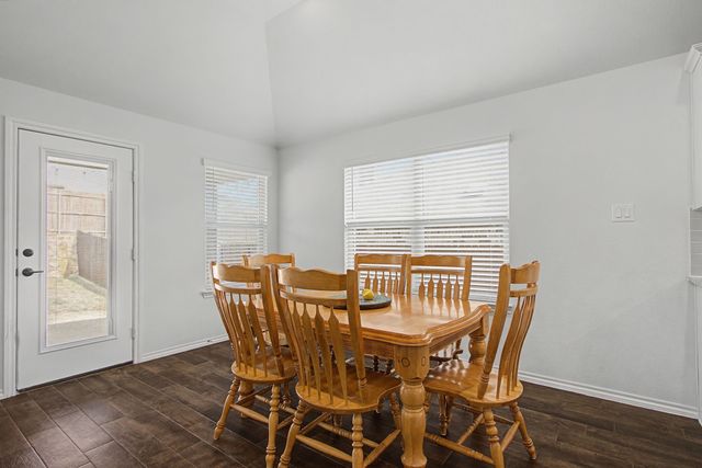 11701 Silver Queen Drive, Aubrey, TX 76227