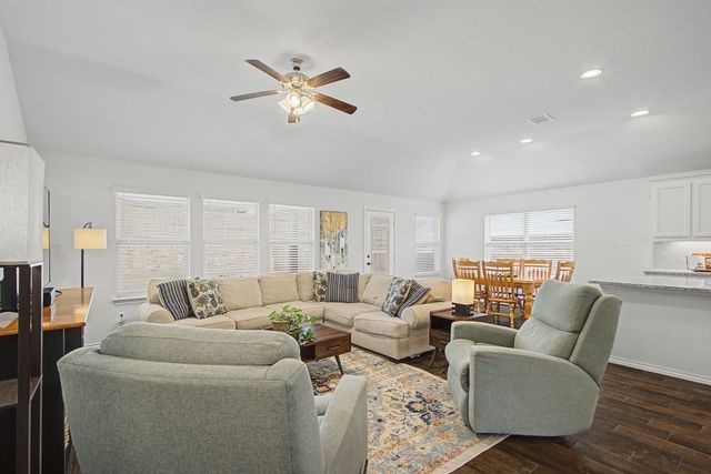 11701 Silver Queen Drive, Aubrey, TX 76227