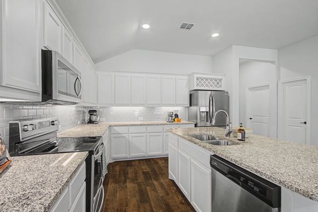 11701 Silver Queen Drive, Aubrey, TX 76227