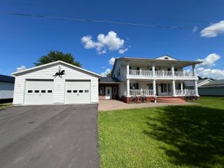10 East Road, Burke, NY 12917