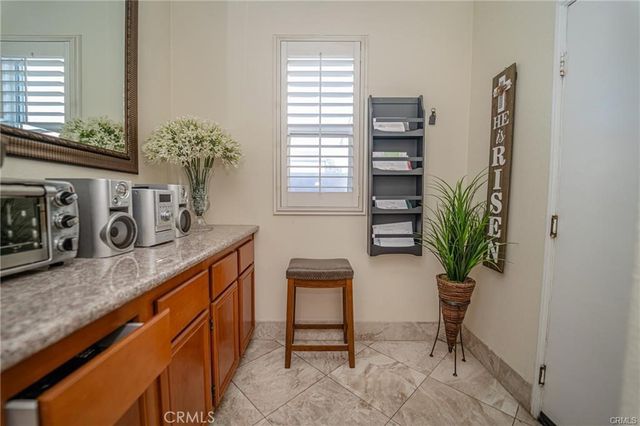 5963 Pinegrove, Eastvale, CA 92880