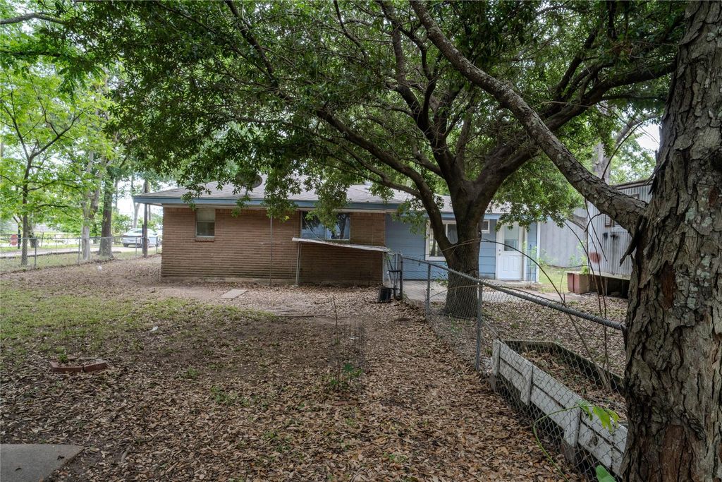 12645 Mcnair Street, Houston, TX 77015