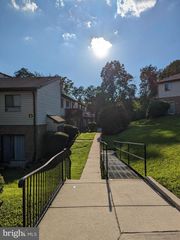 280 BRIDGEWATER RD #B-16, Brookhaven, PA 19015