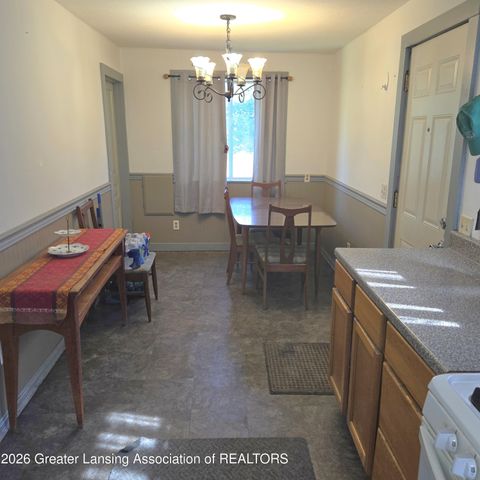 130 N Nelson Street, Potterville, MI 48876