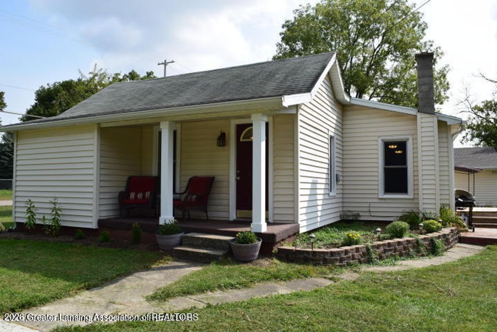 130 N Nelson Street, Potterville, MI 48876