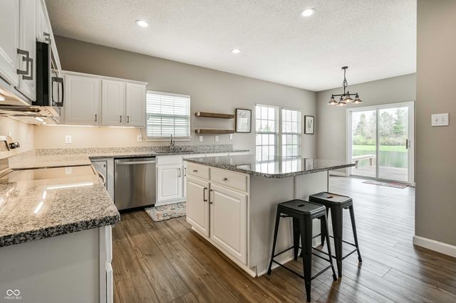 12132 Aldenham Boulevard, Fishers, IN 46037