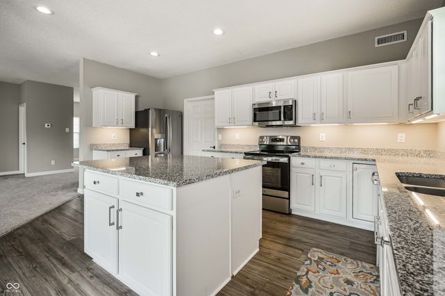 12132 Aldenham Boulevard, Fishers, IN 46037