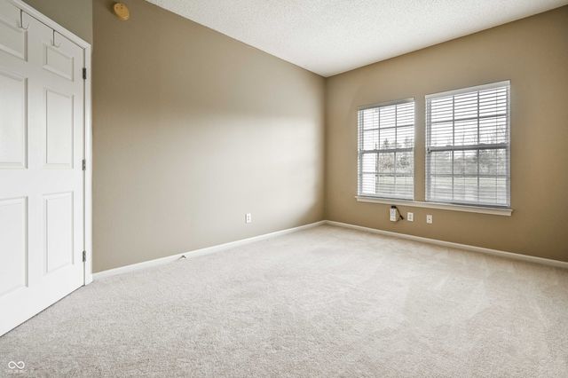 12132 Aldenham Boulevard, Fishers, IN 46037