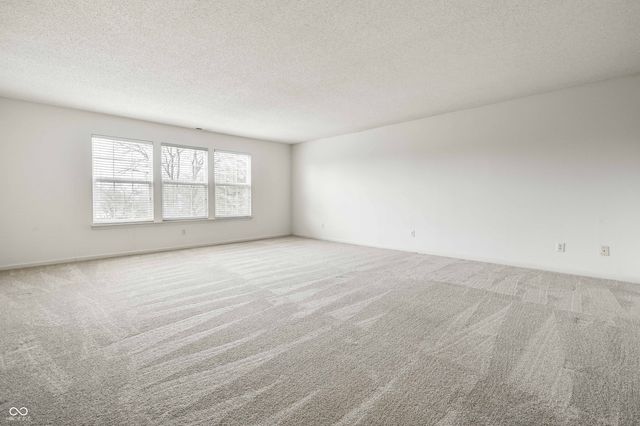 12132 Aldenham Boulevard, Fishers, IN 46037