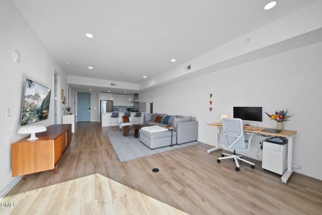 523 S West Street 310, Raleigh, NC 27601