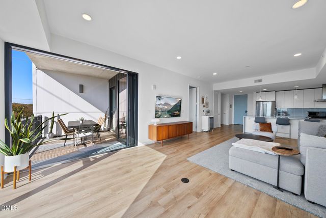 523 S West Street 310, Raleigh, NC 27601