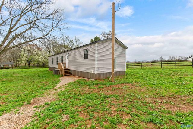 1038 New Market Road, New Market, AL 35761