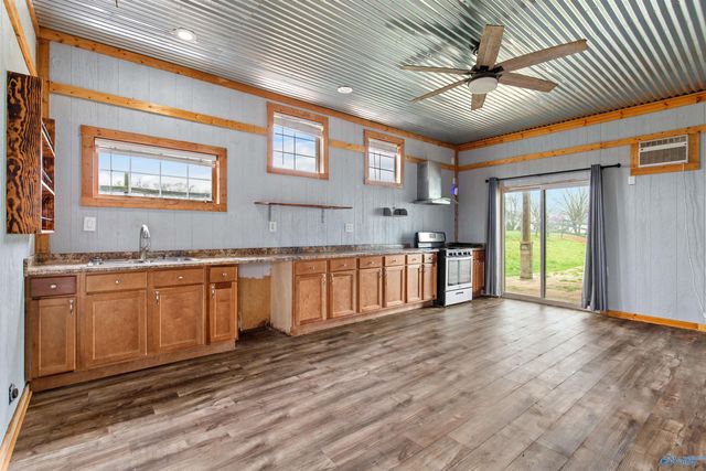 1038 New Market Road, New Market, AL 35761