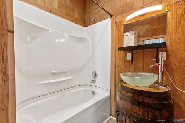 1038 New Market Road, New Market, AL 35761