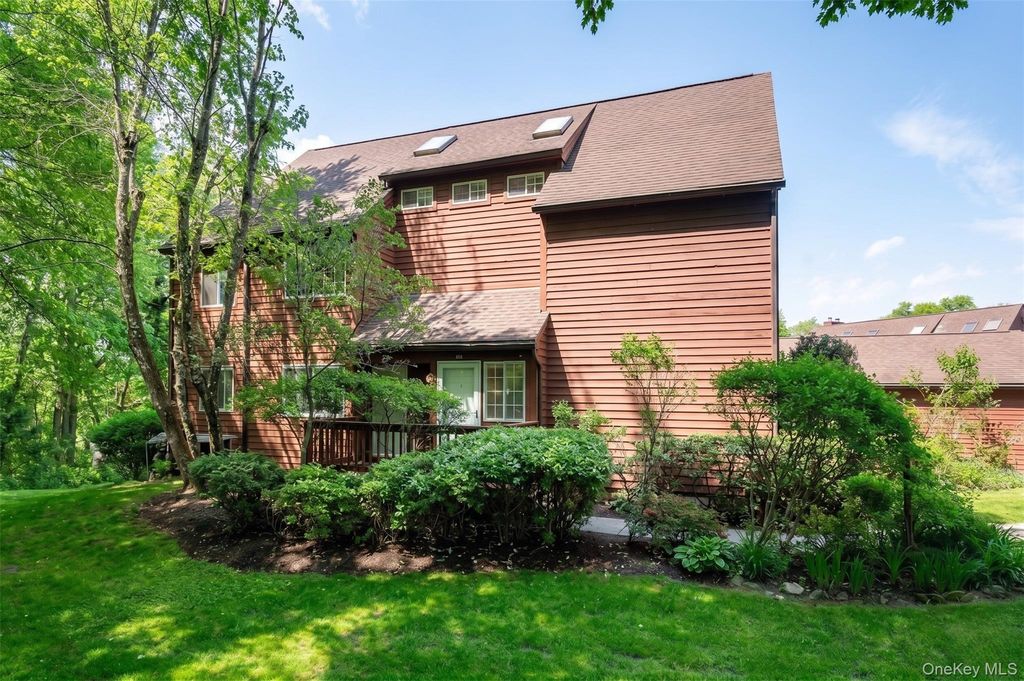 806 Orchard Hill Lane, Brewster, NY 10509 — photo 2