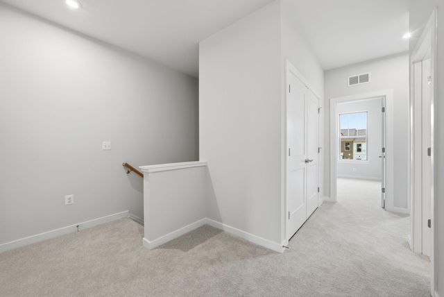 1104-B DABNEY DR, Manassas Park, VA 20111