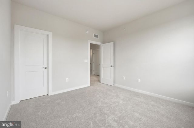 1104-B DABNEY DR, Manassas Park, VA 20111