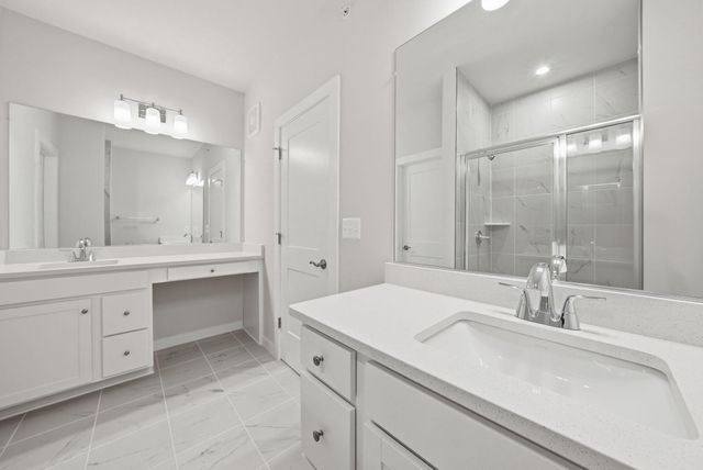 1104-B DABNEY DR, Manassas Park, VA 20111