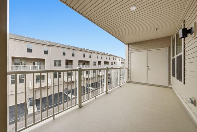 1104-B DABNEY DR, Manassas Park, VA 20111