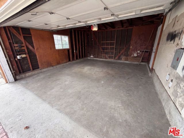 1426 S Rita Way, Santa Ana, CA 92704
