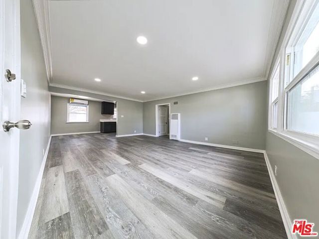 582 Venice Boulevard 2, Los Angeles, CA 90291