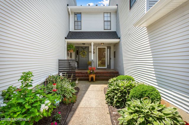 43 Chestnut Way 4-3, Manalapan, NJ 07726